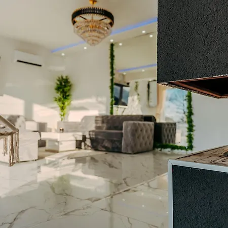 Jacuzzi & Swimming Pool Villa Sarajevo
